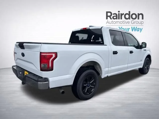 Used 2017 Oxford White Ford XLT image 7