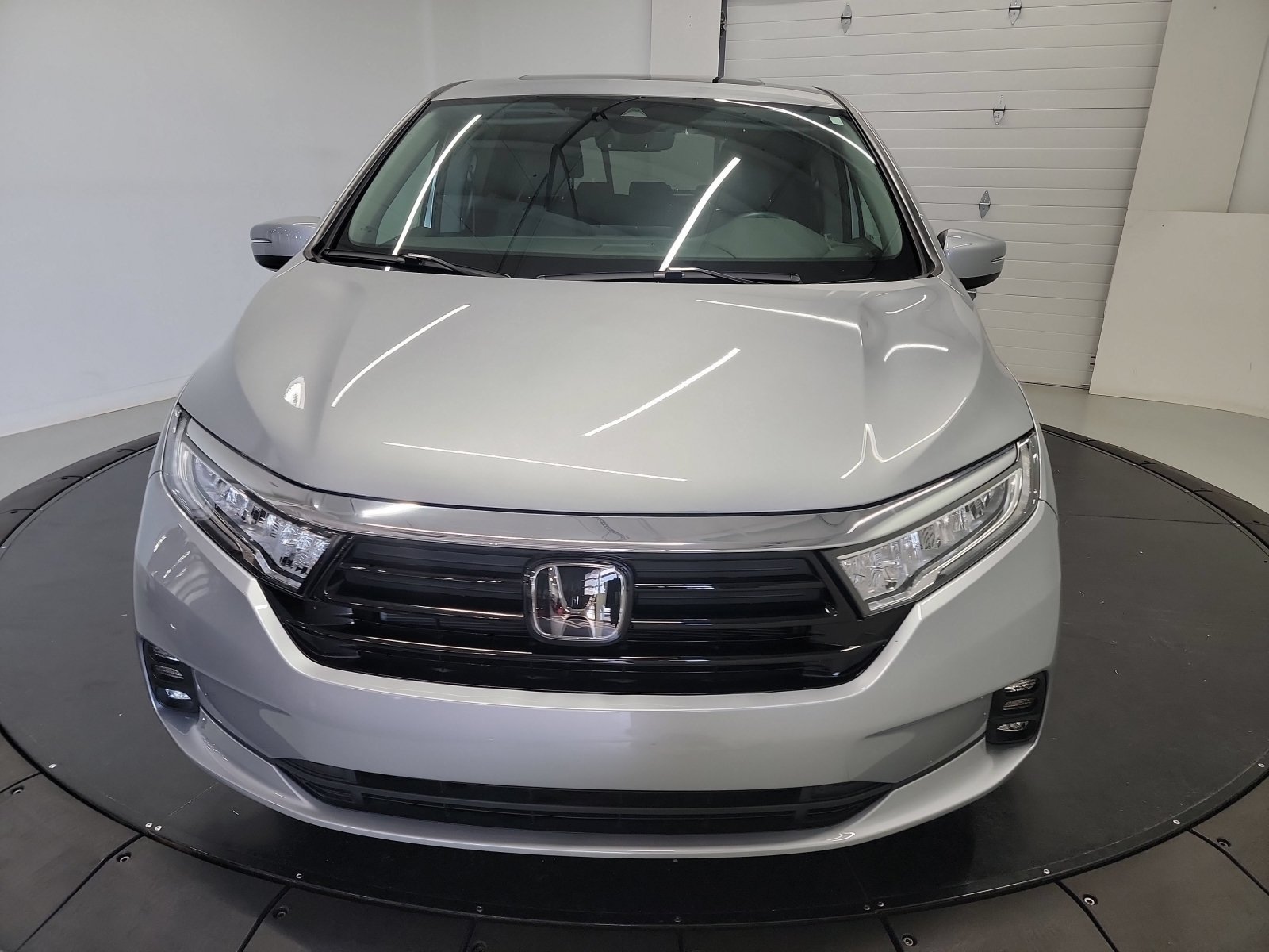2024 Honda Odyssey EX-L - Photo 35