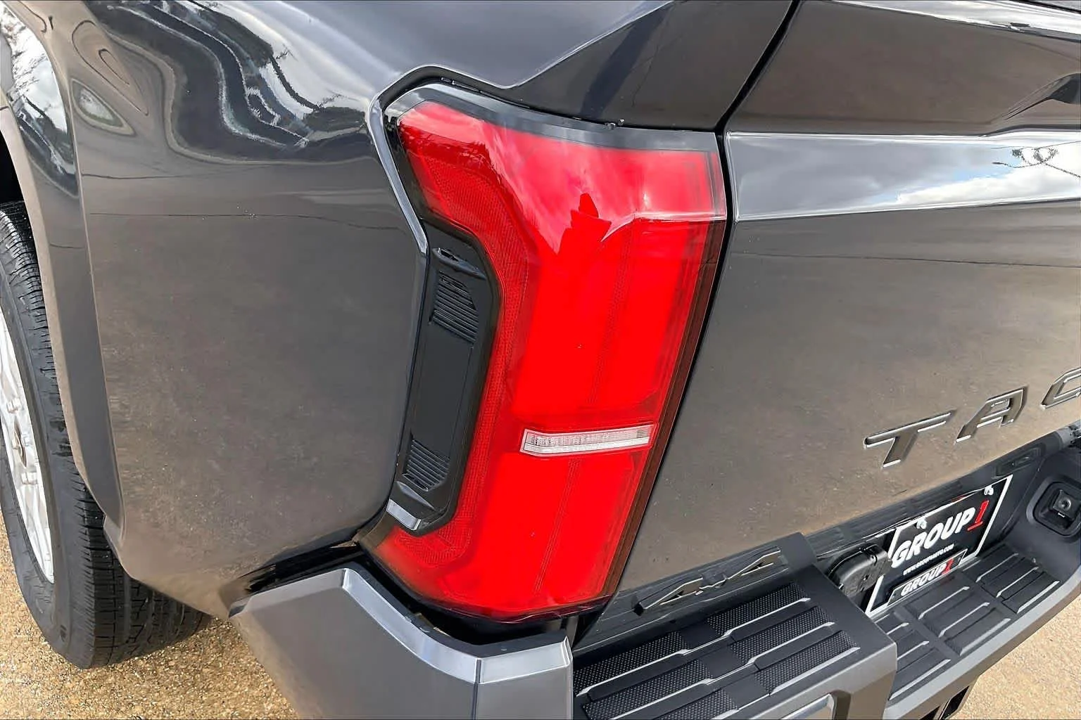 2026 Toyota Tacoma SR5 - Photo 12
