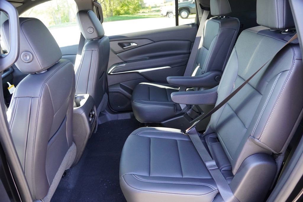 2026 Chevrolet Traverse LT - Photo 11