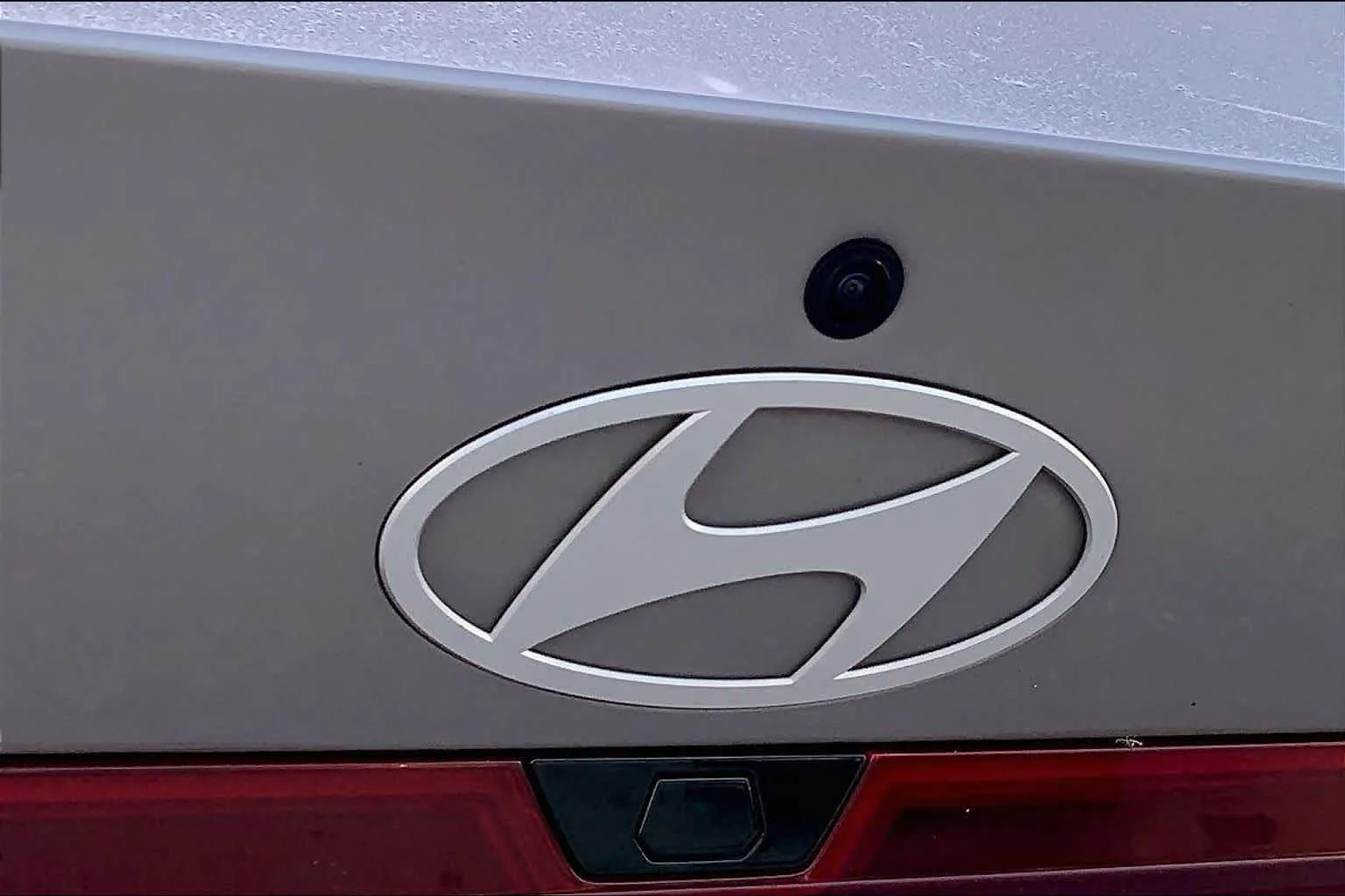 Used 2025 Fluid Metal Hyundai SEL Convenience image 9