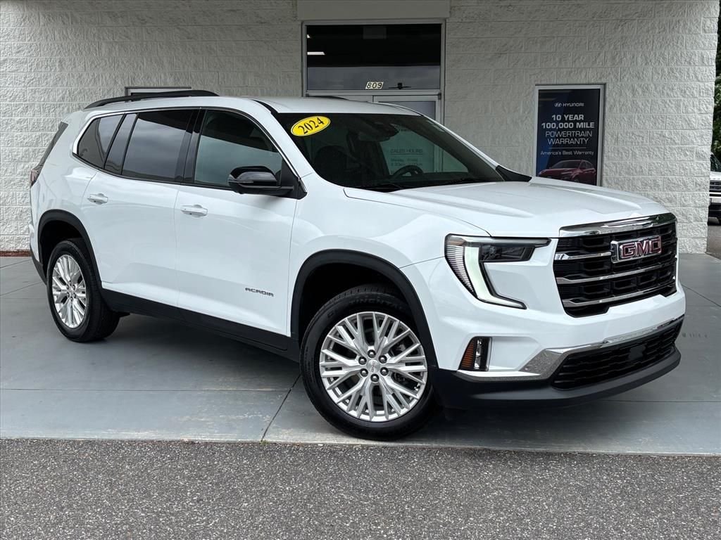 2024 GMC Acadia Elevation FWD's photo