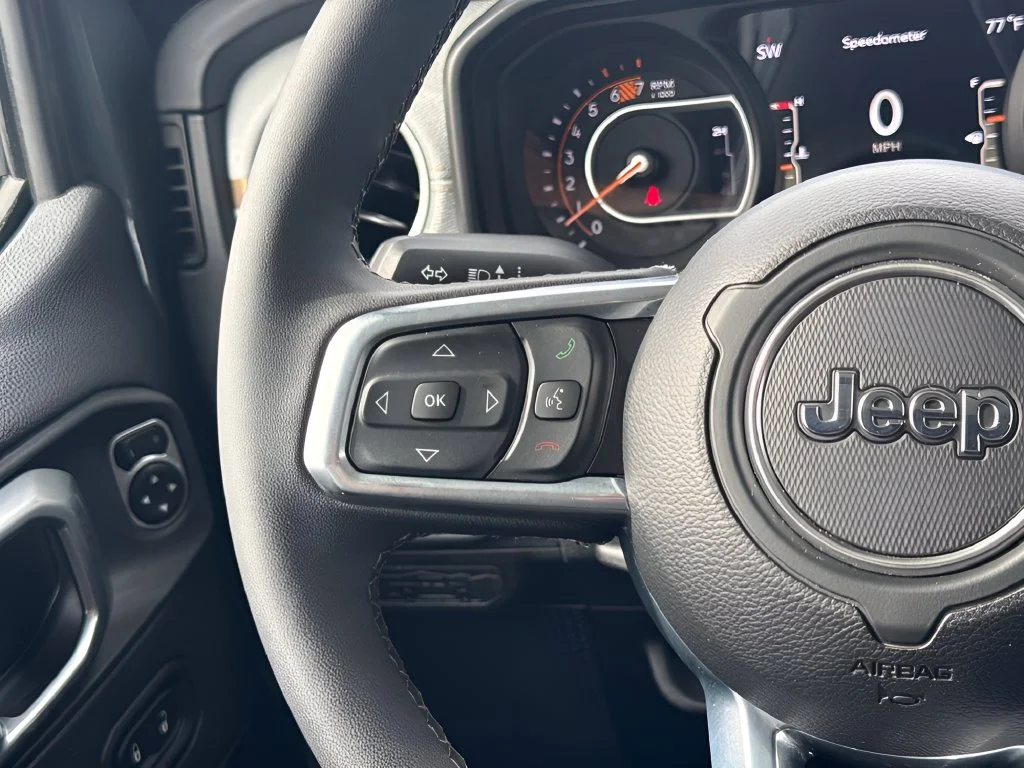 Used 2026 Gray Jeep Sahara image 13