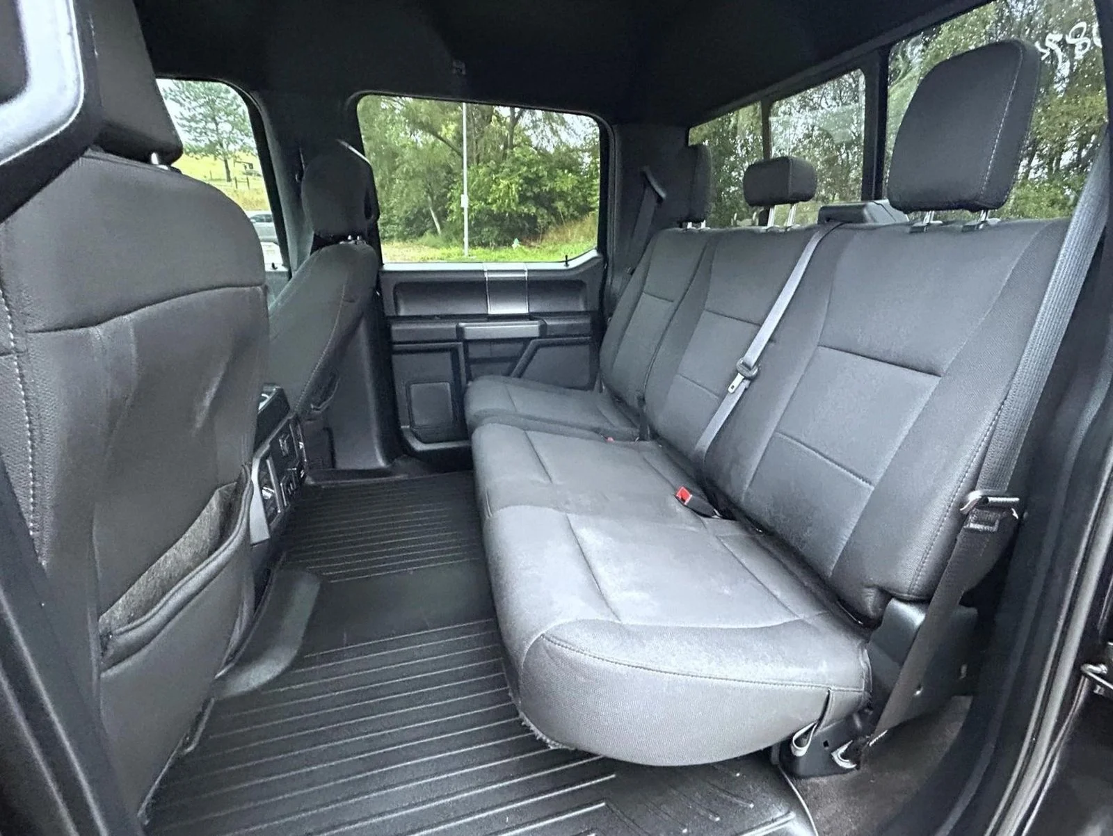 Used 2020 Black Ford XLT image 19