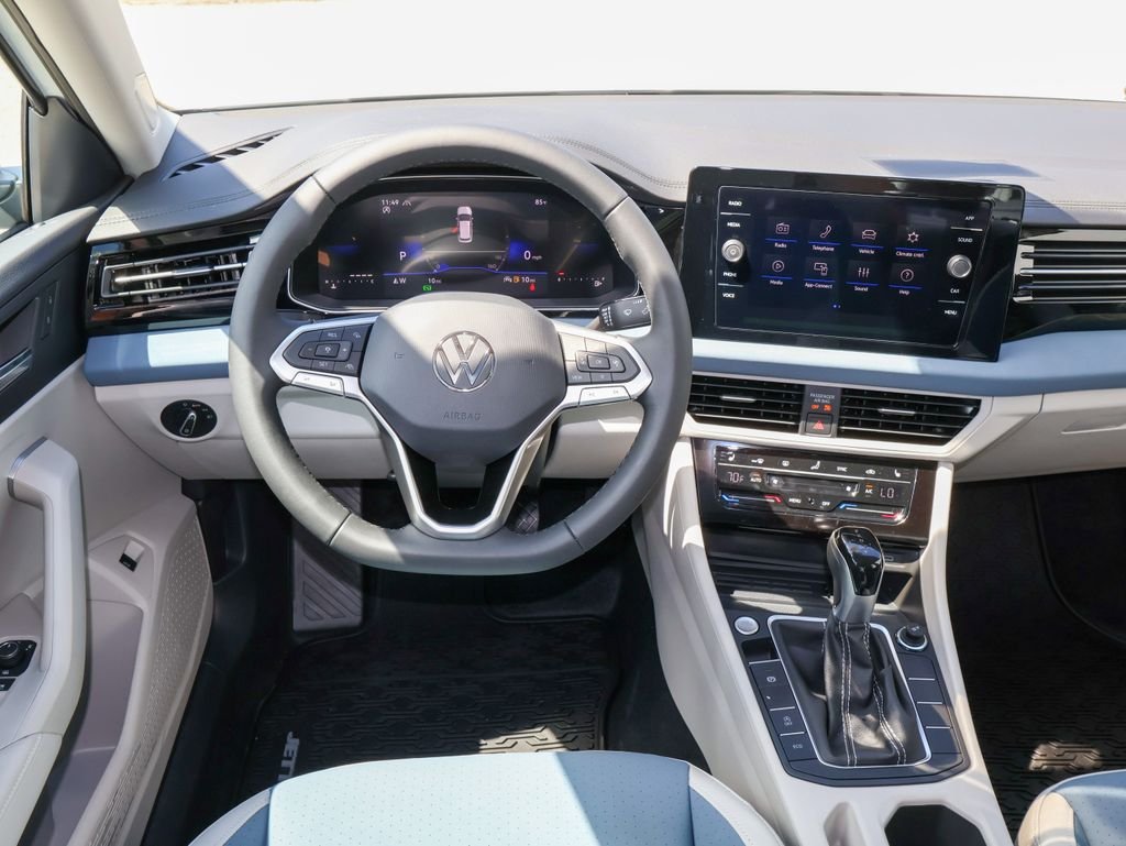 New 2026 White Volkswagen 1.5T SE image 17