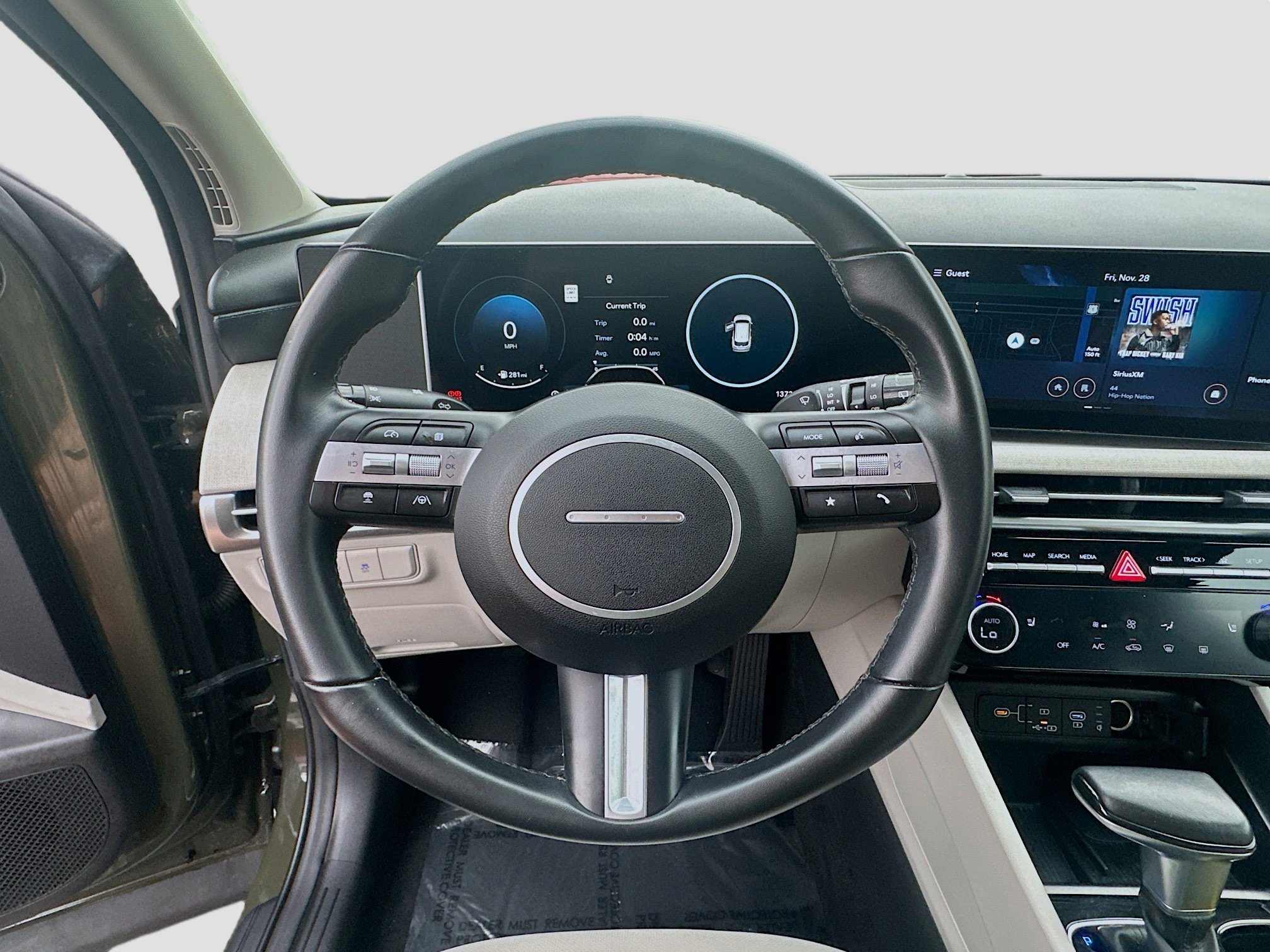 Used 2025 Rockwood Green Hyundai SEL Convenience image 8