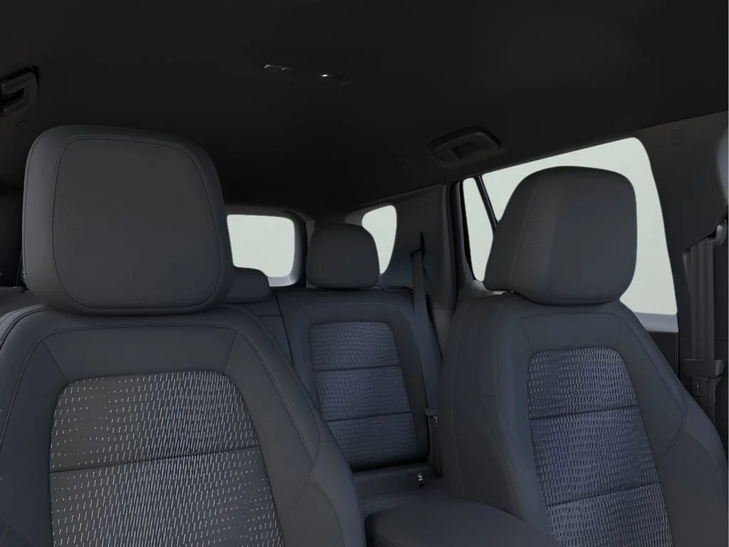 2025 Chevrolet Equinox LT - Photo 13