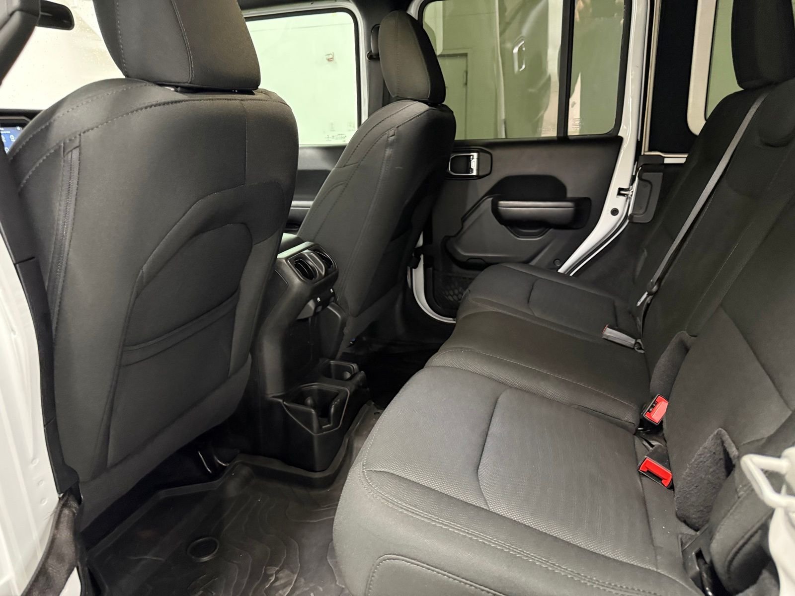 Used 2020 White Jeep Unlimited Willys image 22