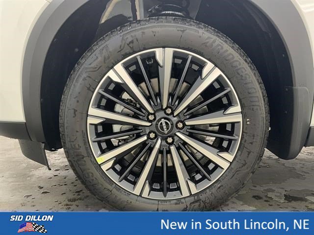 New 2026 Everest White Pearl Tricoat Nissan Platinum image 5