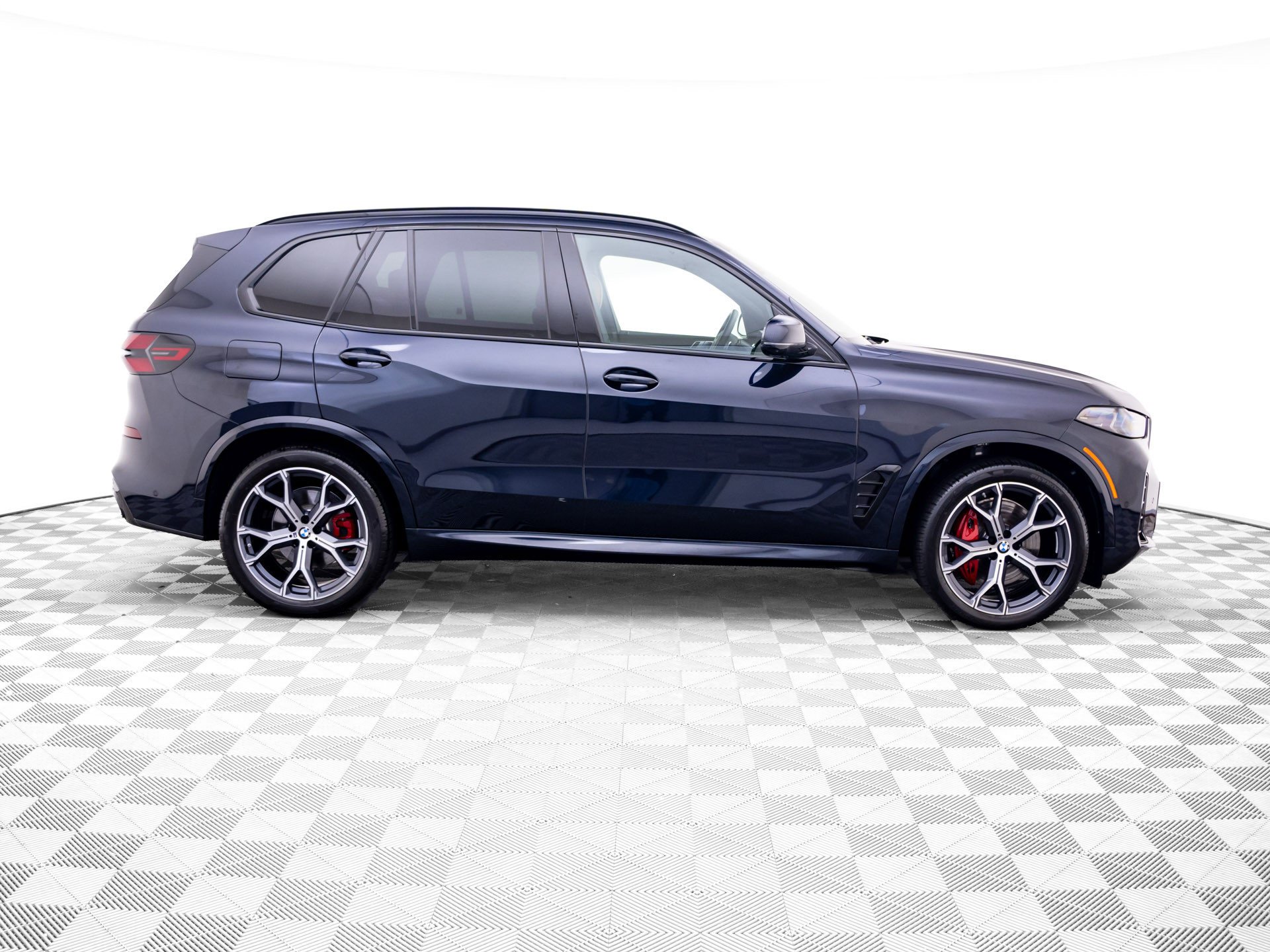 Certified Used 2026 Carbon Black Metallic BMW xDrive40i image 6