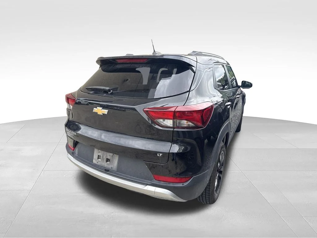 Used 2023 Black Chevrolet LT image 5