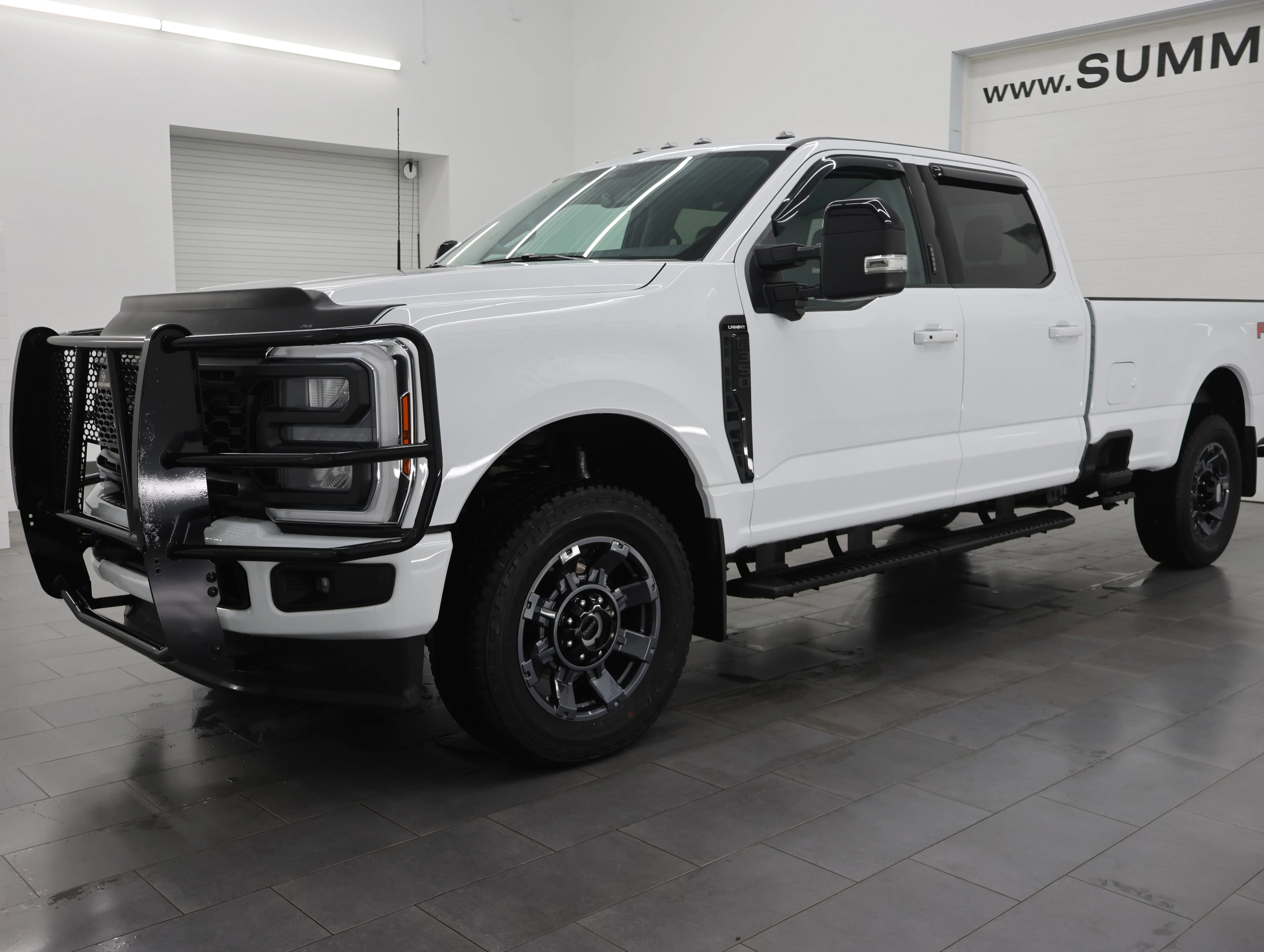 Used 2024 Oxford White Ford Lariat image 7