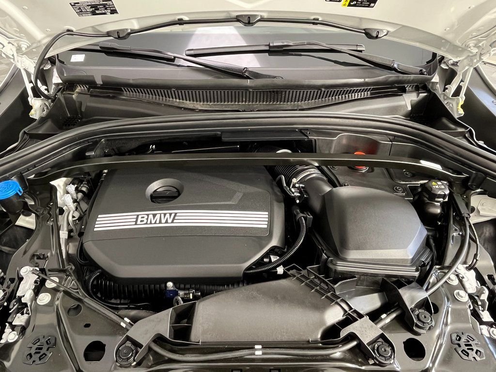 2025 BMW X2 28i - Photo 17