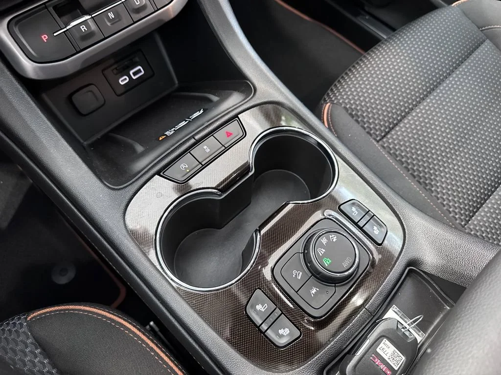 2023 GMC Acadia AT4 - Photo 25
