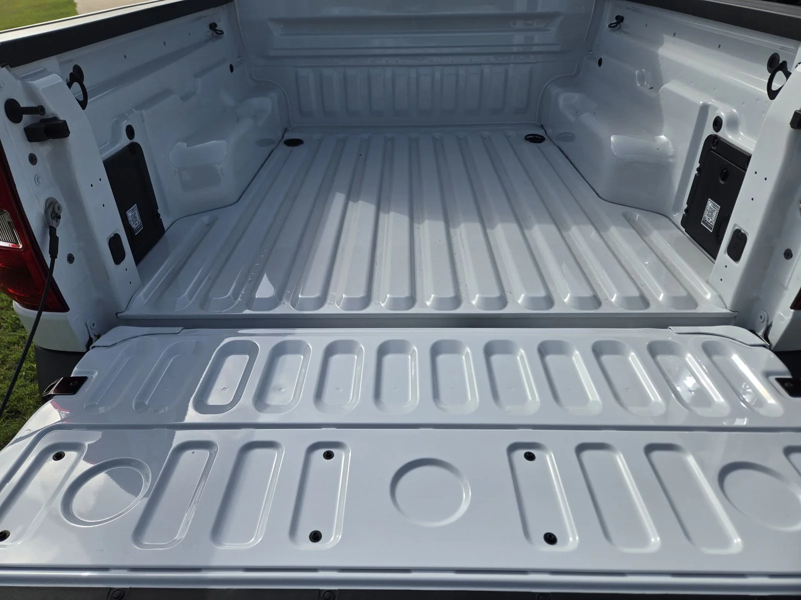 New 2026 Oxford White Ford XLT image 20