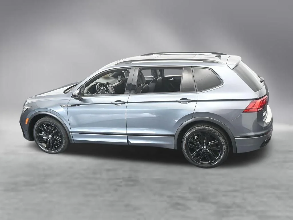 Used 2022 Gray Volkswagen 2.0T SE R-Line Black image 56