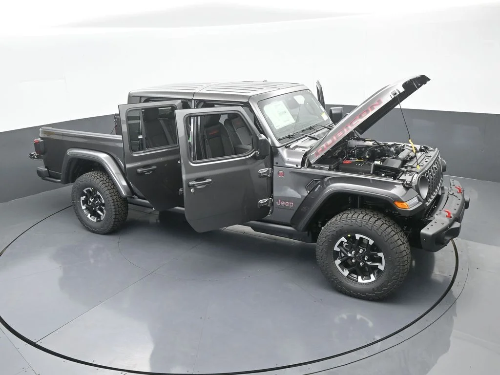 New 2026 Granite Crystal Metallic Clear-Coat Exterior Paint Jeep Rubicon X image 59
