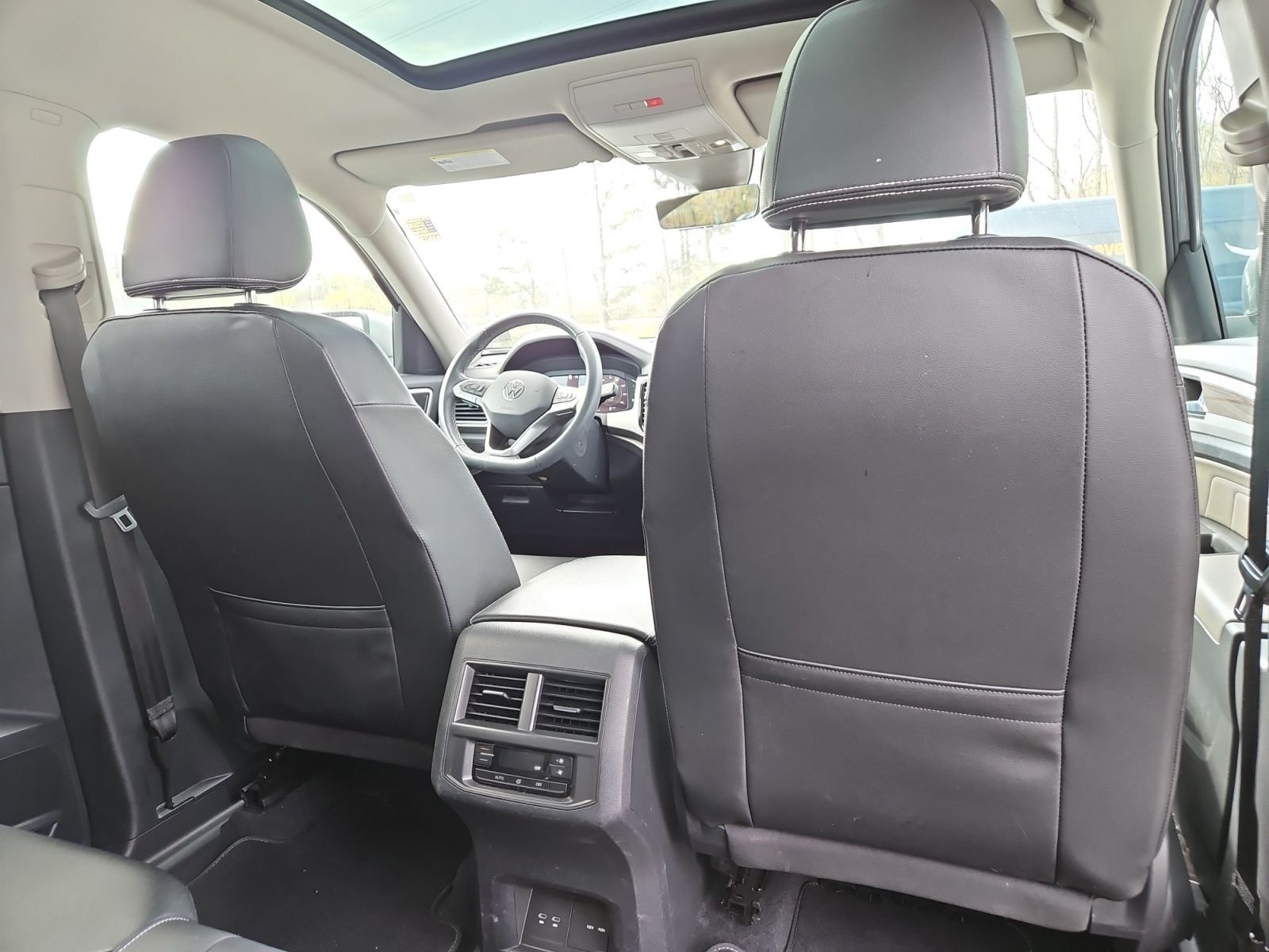 Used 2023 Silver Volkswagen 2.0T SEL image 18