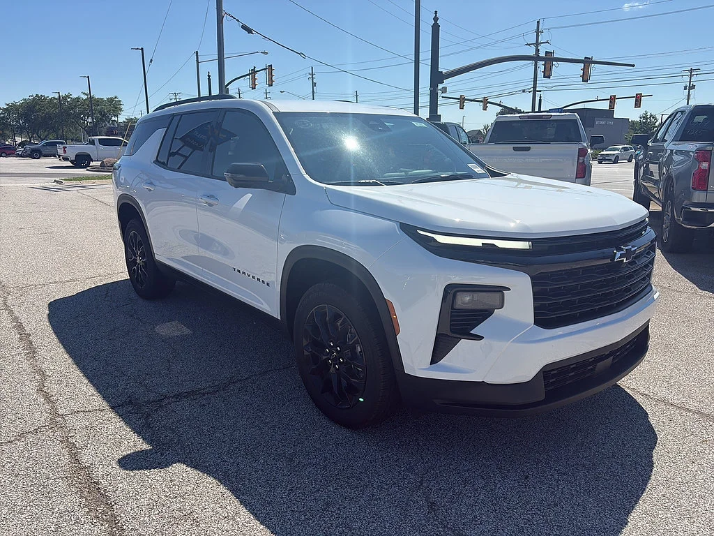 New 2026 Summit White Chevrolet LT image 7