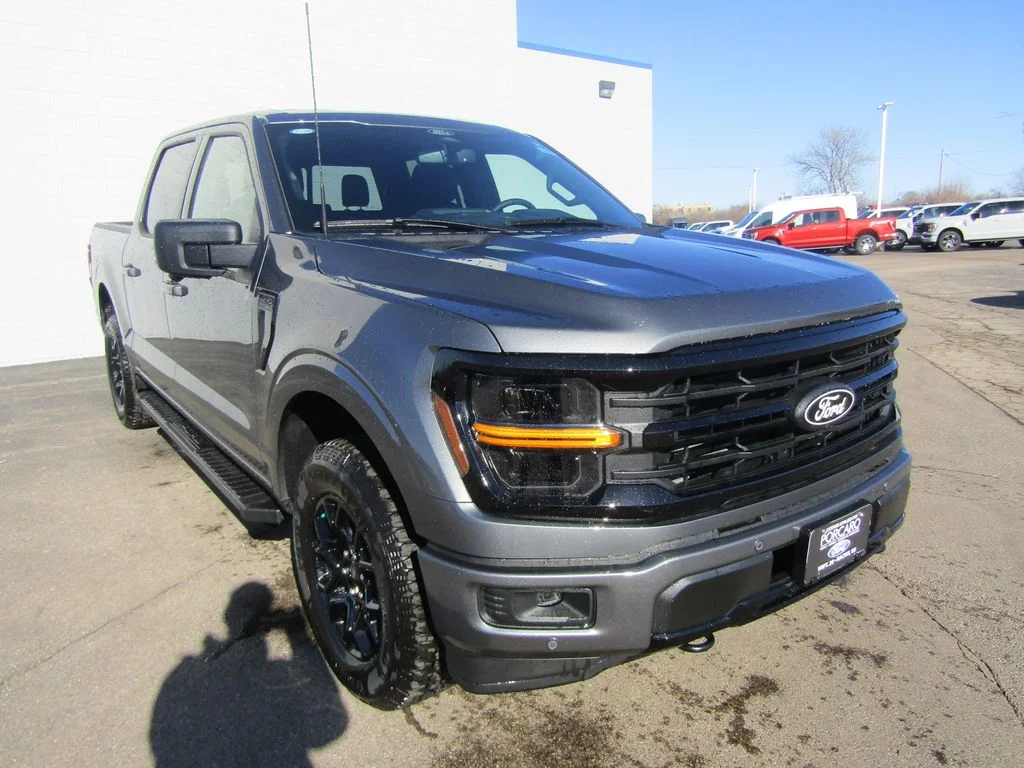 New 2026 Carbonized Gray Metallic Ford XLT image 11
