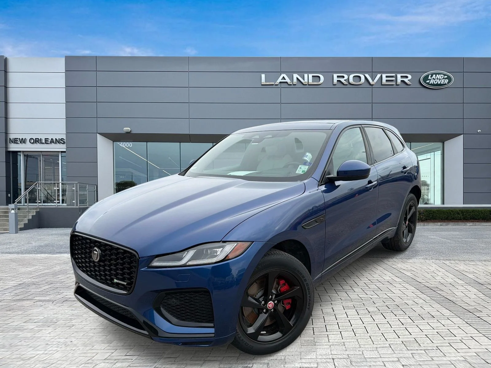 2023 Jaguar F-PACE P400 R-Dynamic S's photo