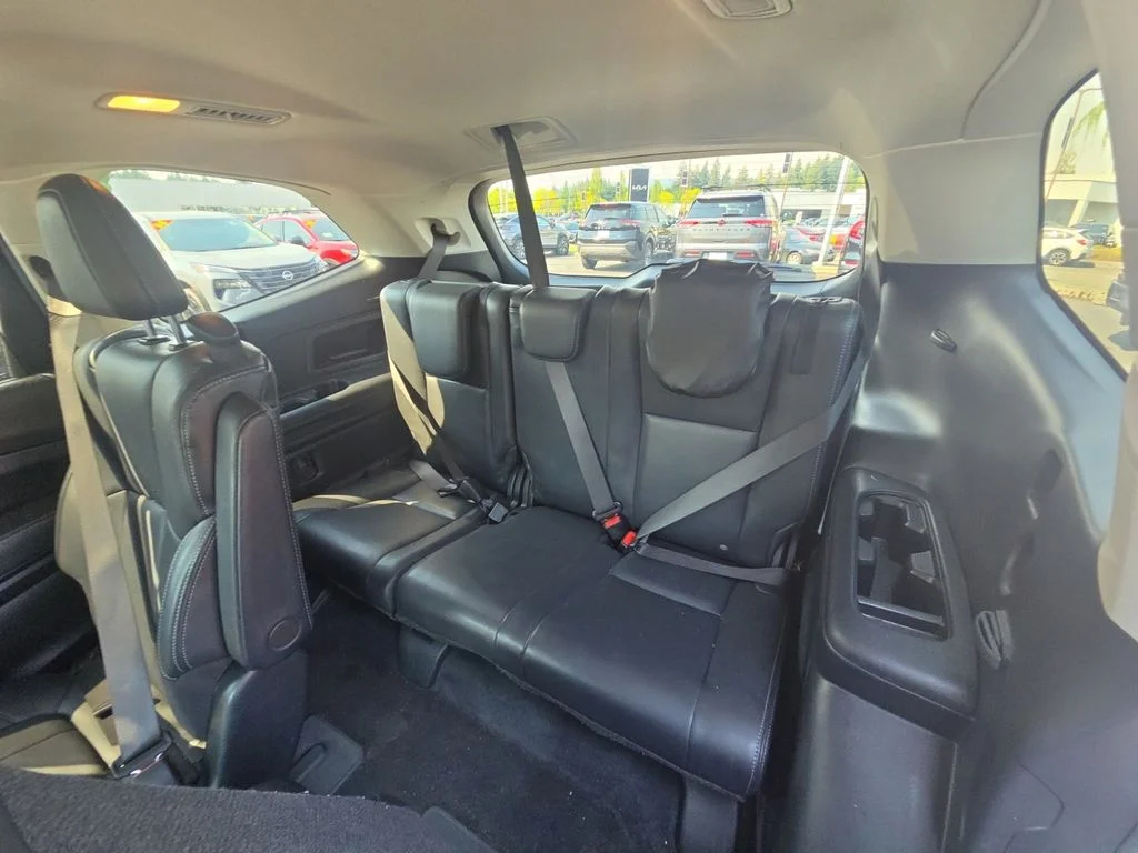 Used 2024 Silver Subaru Limited image 20