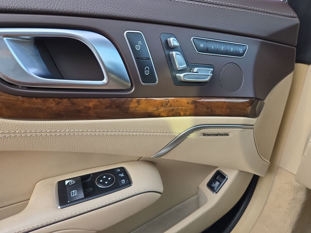 Used 2013 Black Mercedes-Benz SL 550 image 13