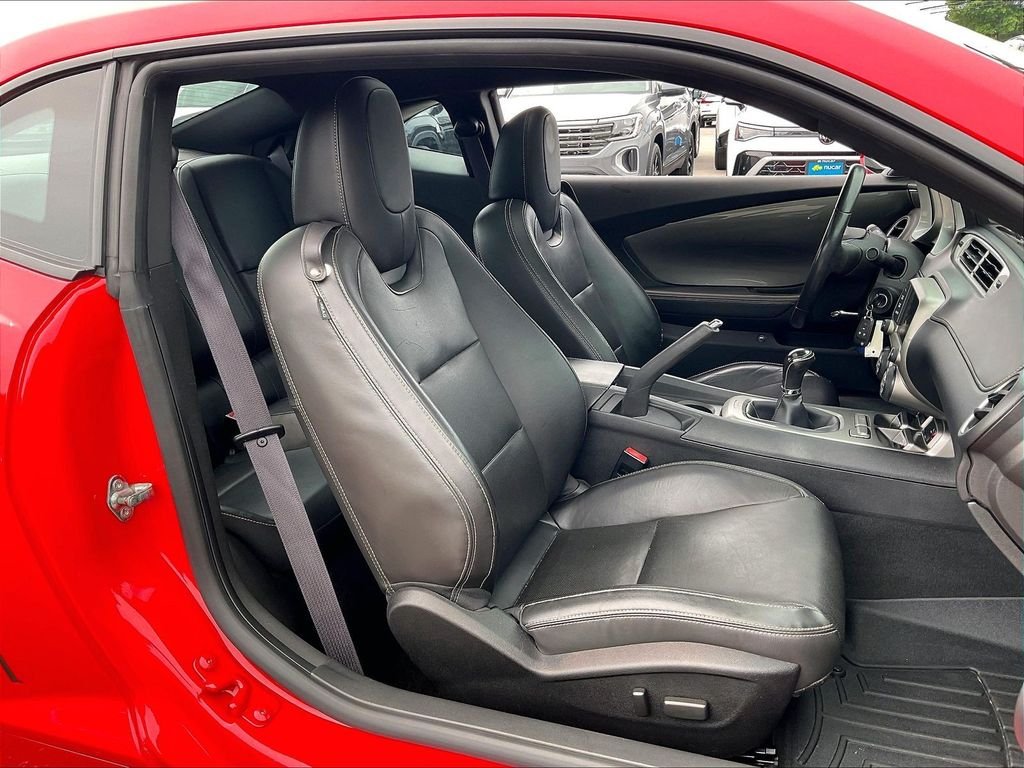 Used 2015 Red Hot Chevrolet 2LT image 10