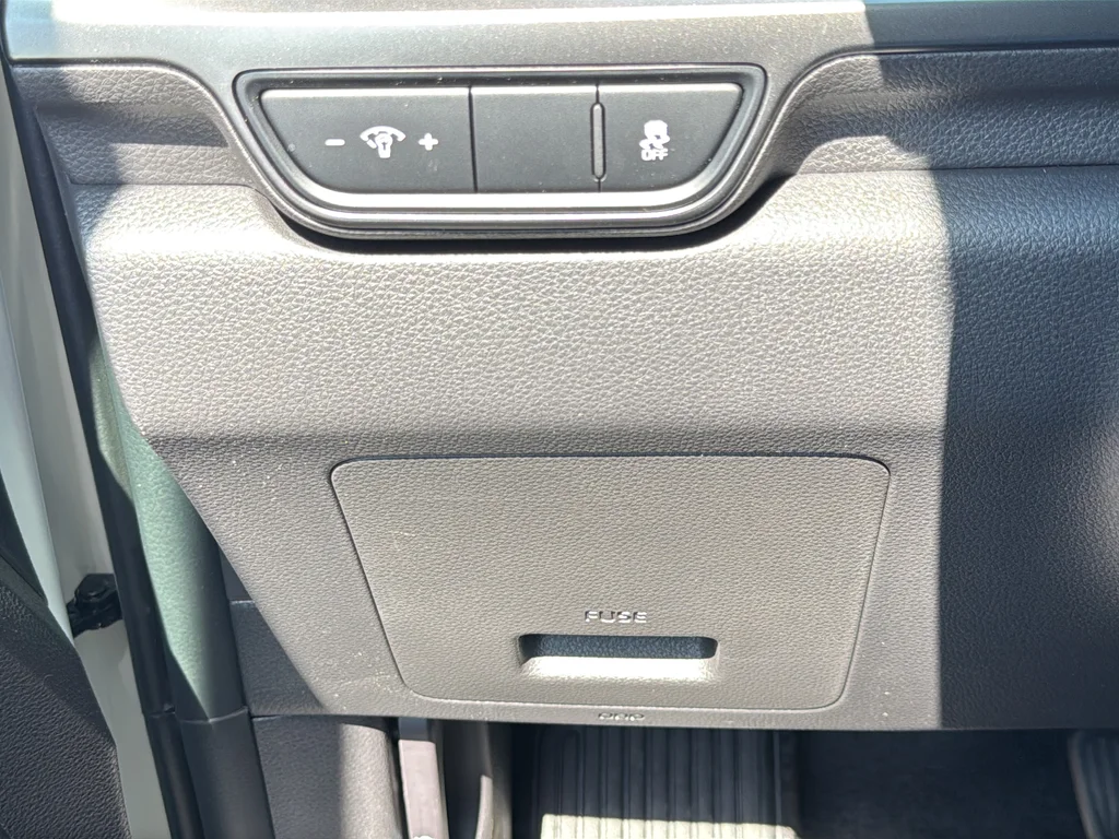 New 2026 Snow White Pearl Kia SX Prestige image 26
