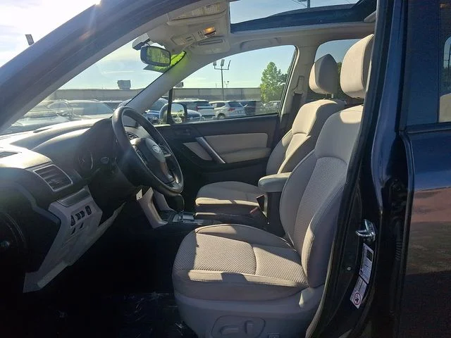 Used 2016 Gray Subaru 2.5i Premium image 13