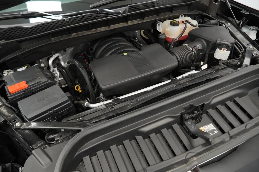 Used 2025 Onyx Black GMC Denali Ultimate image 47