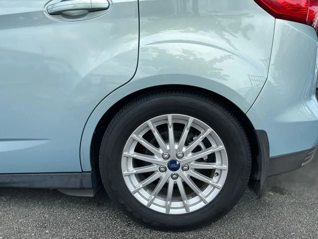 Used 2014 White Ford SEL image 10