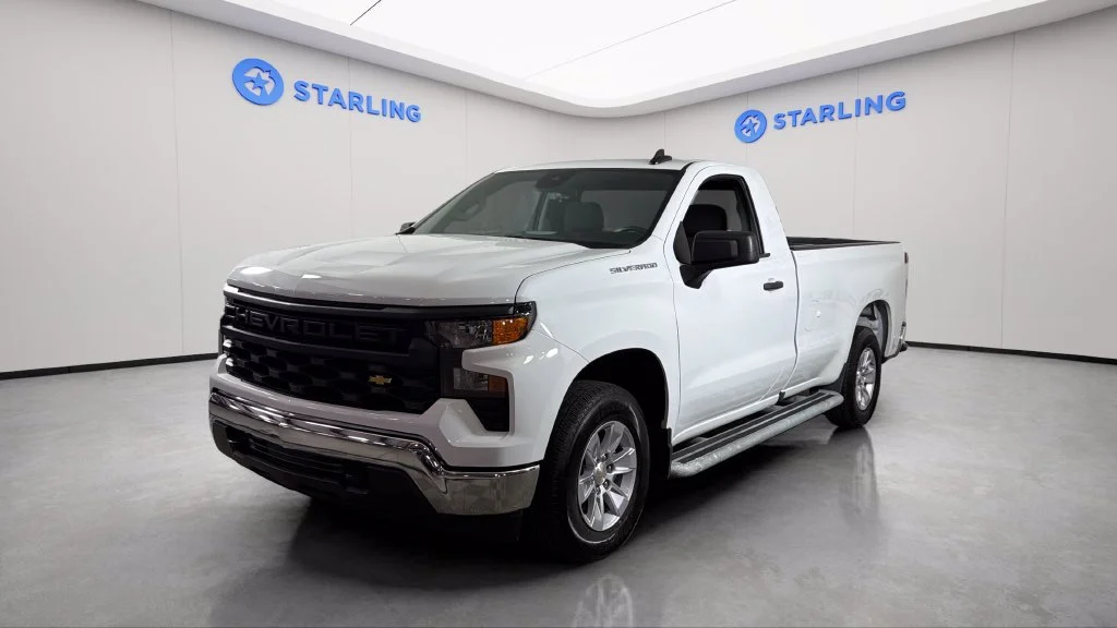 Used 2025 Summit White Chevrolet WT image 3