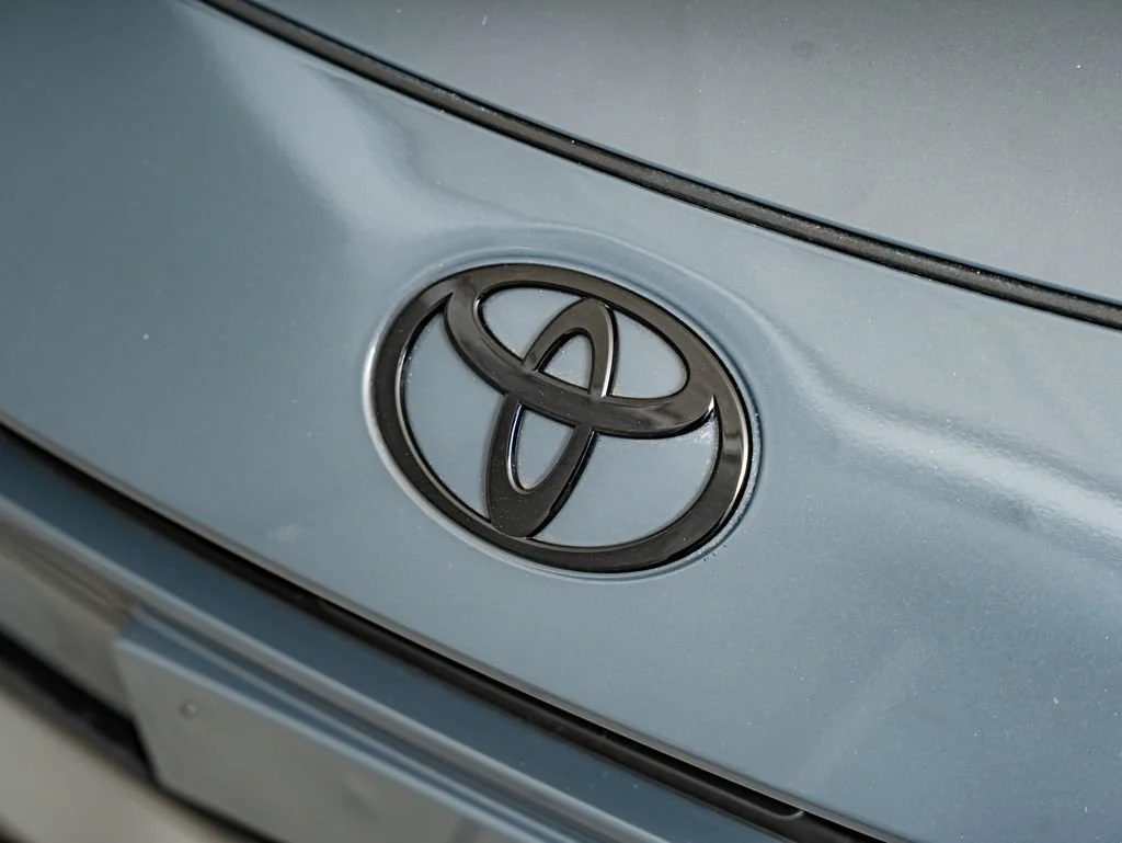 Used 2024 Guardian Gray Toyota XLE image 12