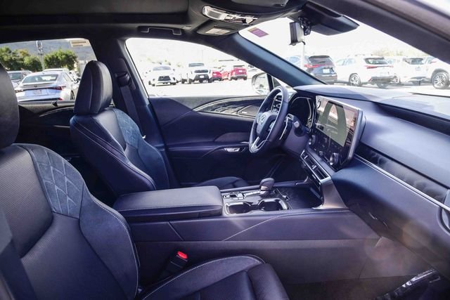 2026 Lexus RX 450h+ Luxury - Photo 21