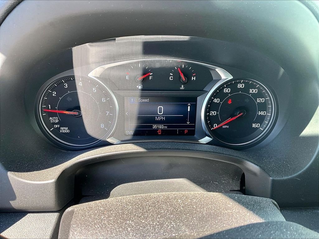 Used 2024 Summit White GMC SLE image 24
