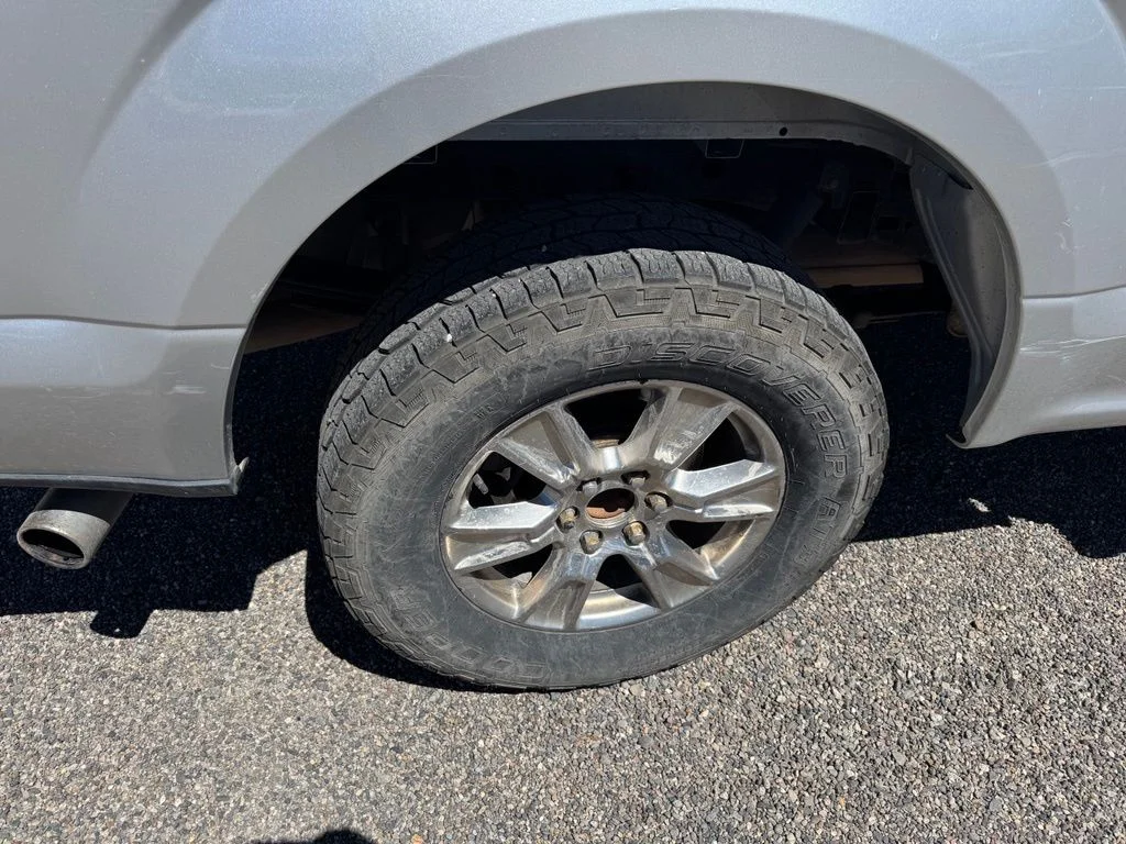 Used 2016 Silver Ford XLT image 9