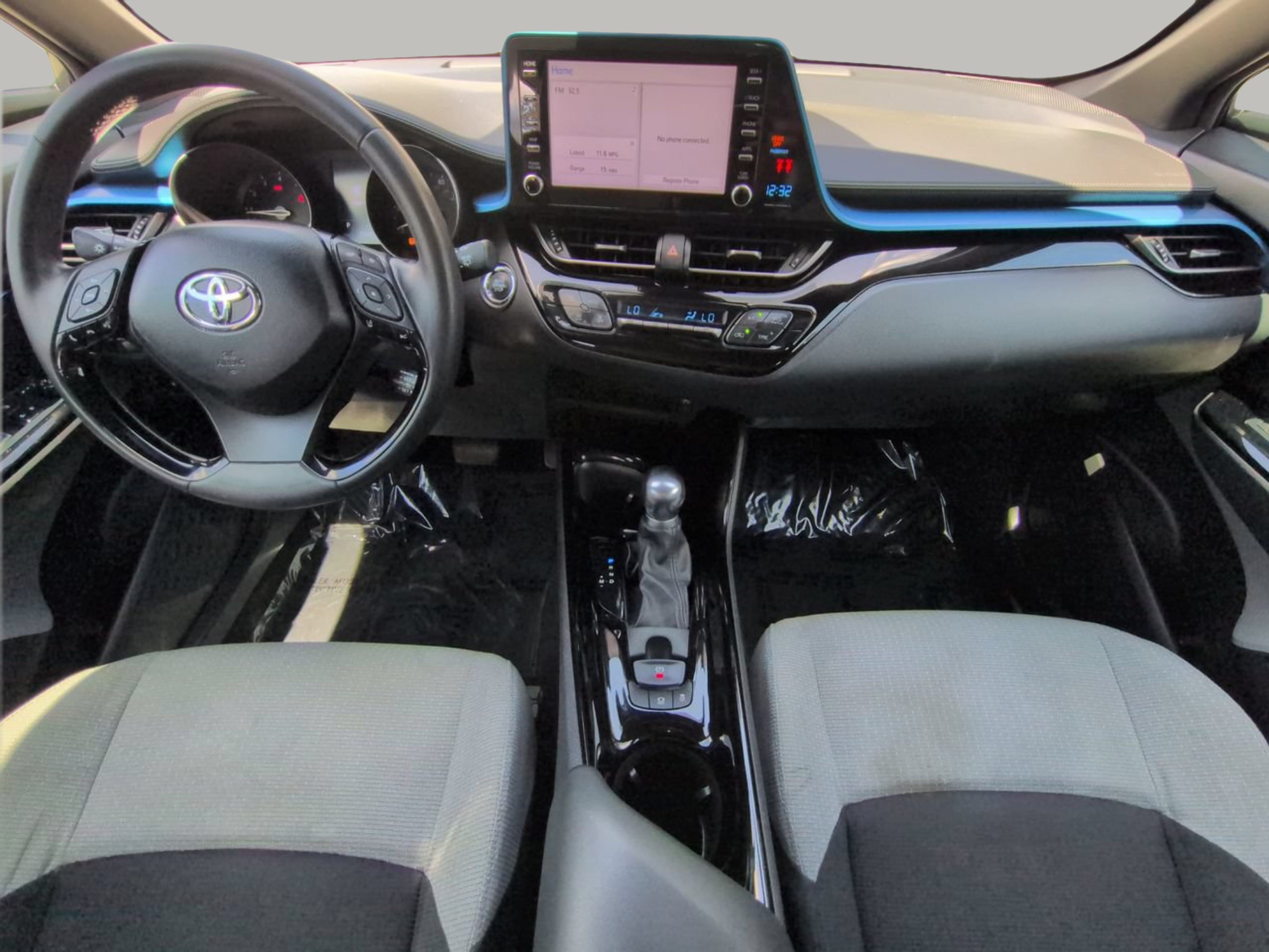 Used 2019 Magnetic Gray Metallic Toyota XLE image 4