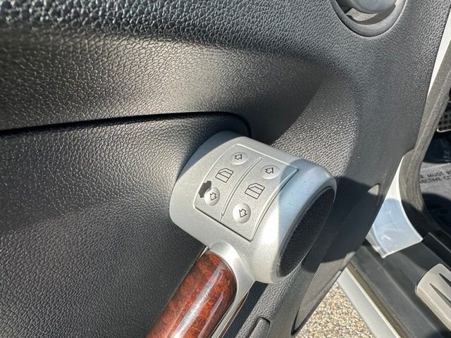 Used 2007 Gray Mercedes-Benz SLK 280 image 13