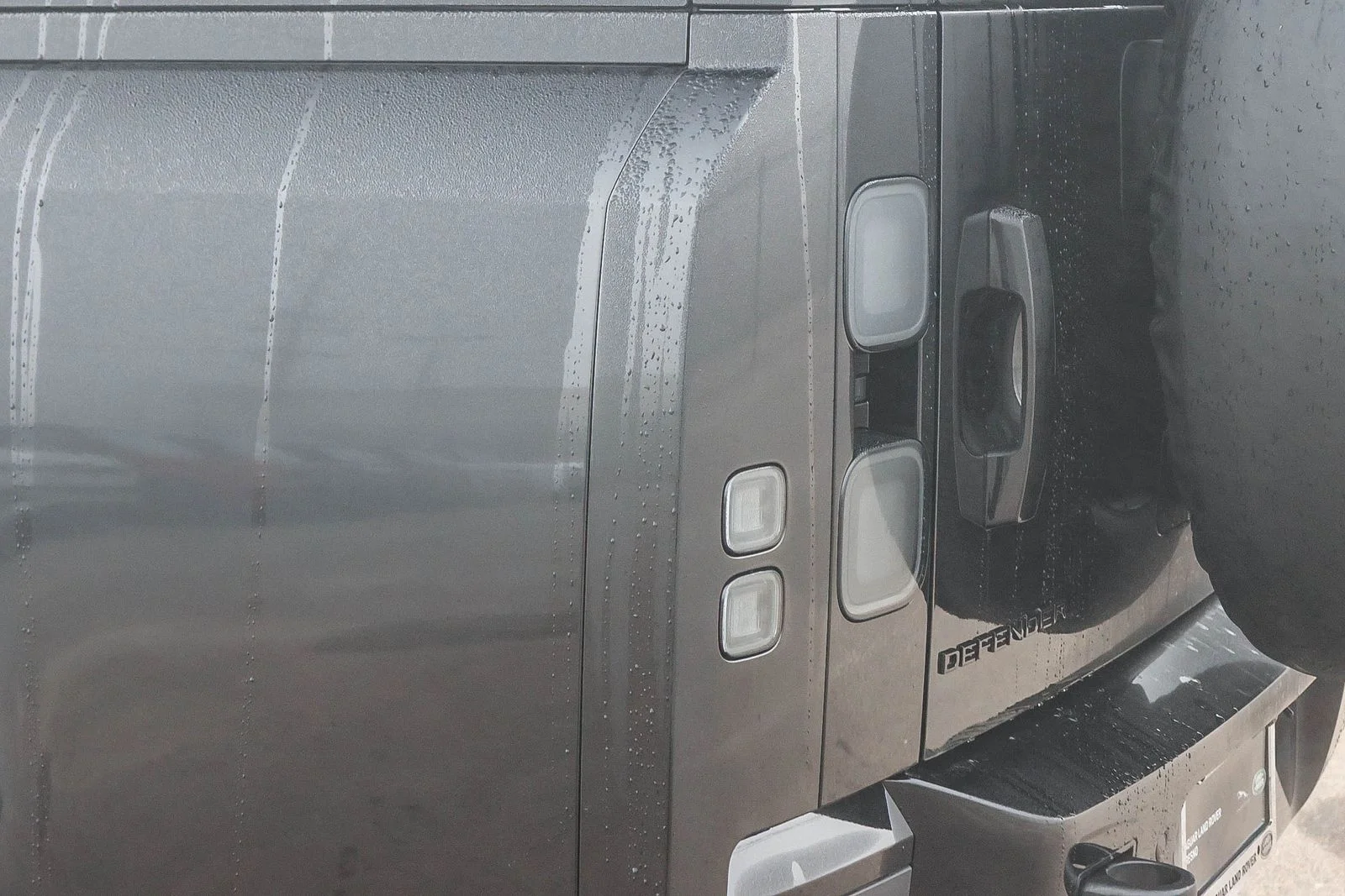 New 2026 Santorini Black Land Rover S image 11