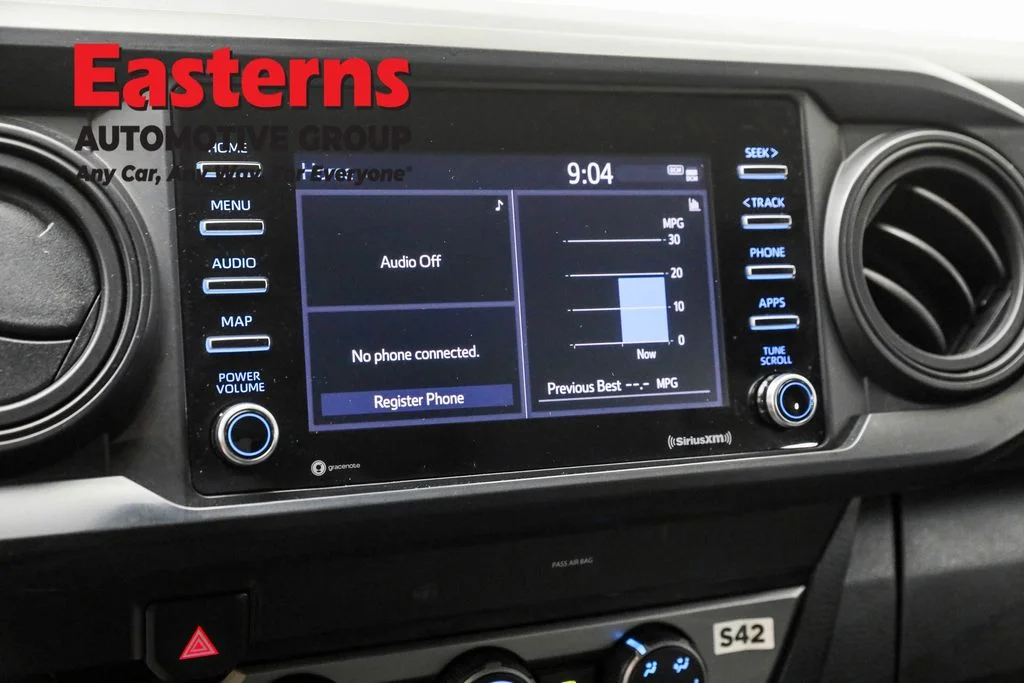 Used 2021 White Toyota SR image 18
