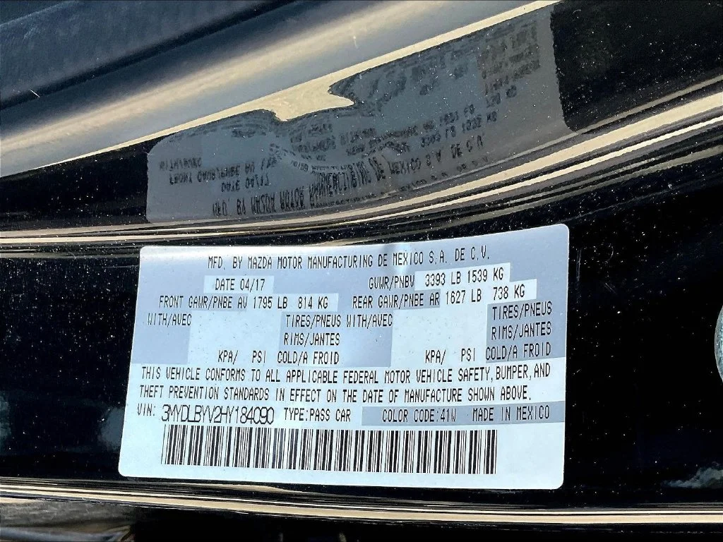 Used 2017 Black Toyota Base image 9