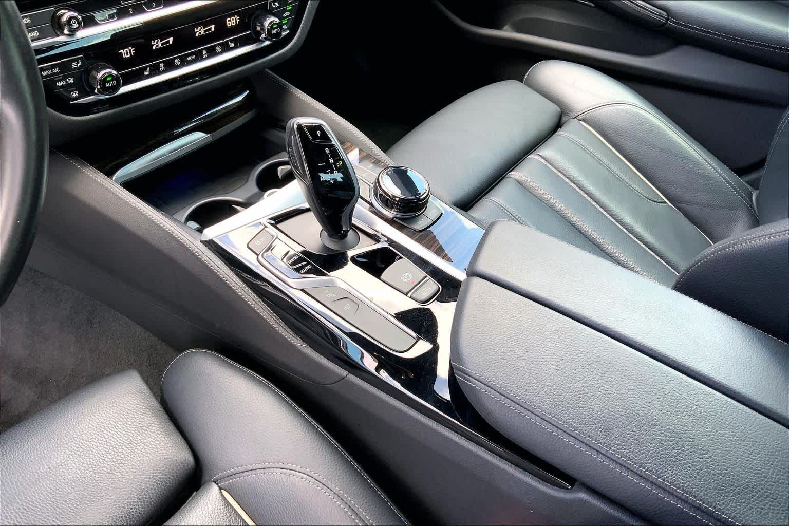 Used 2018 Mineral White Metallic BMW 540i image 16