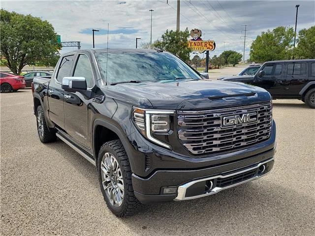 Used 2026 Onyx Black GMC Denali Ultimate 4x4 Crew Cab 5.75 ft. box 147.4 in image 6