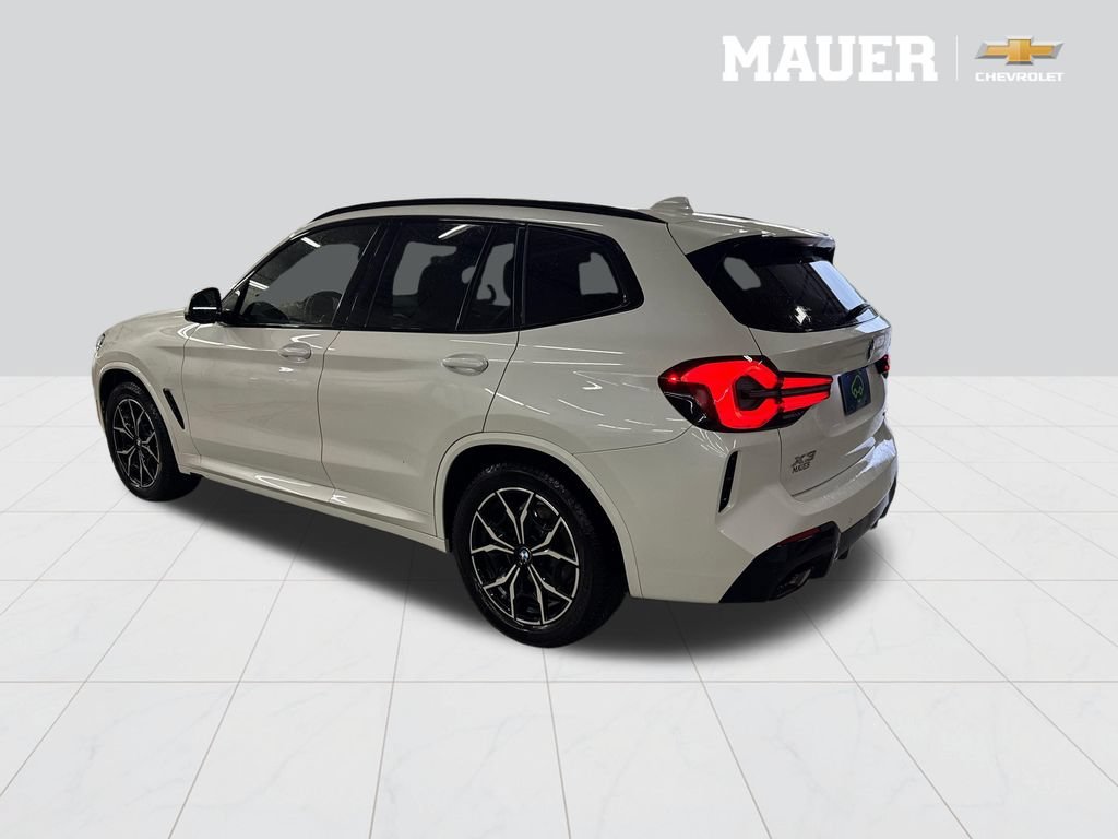 Used 2023 White BMW xDrive30i image 4