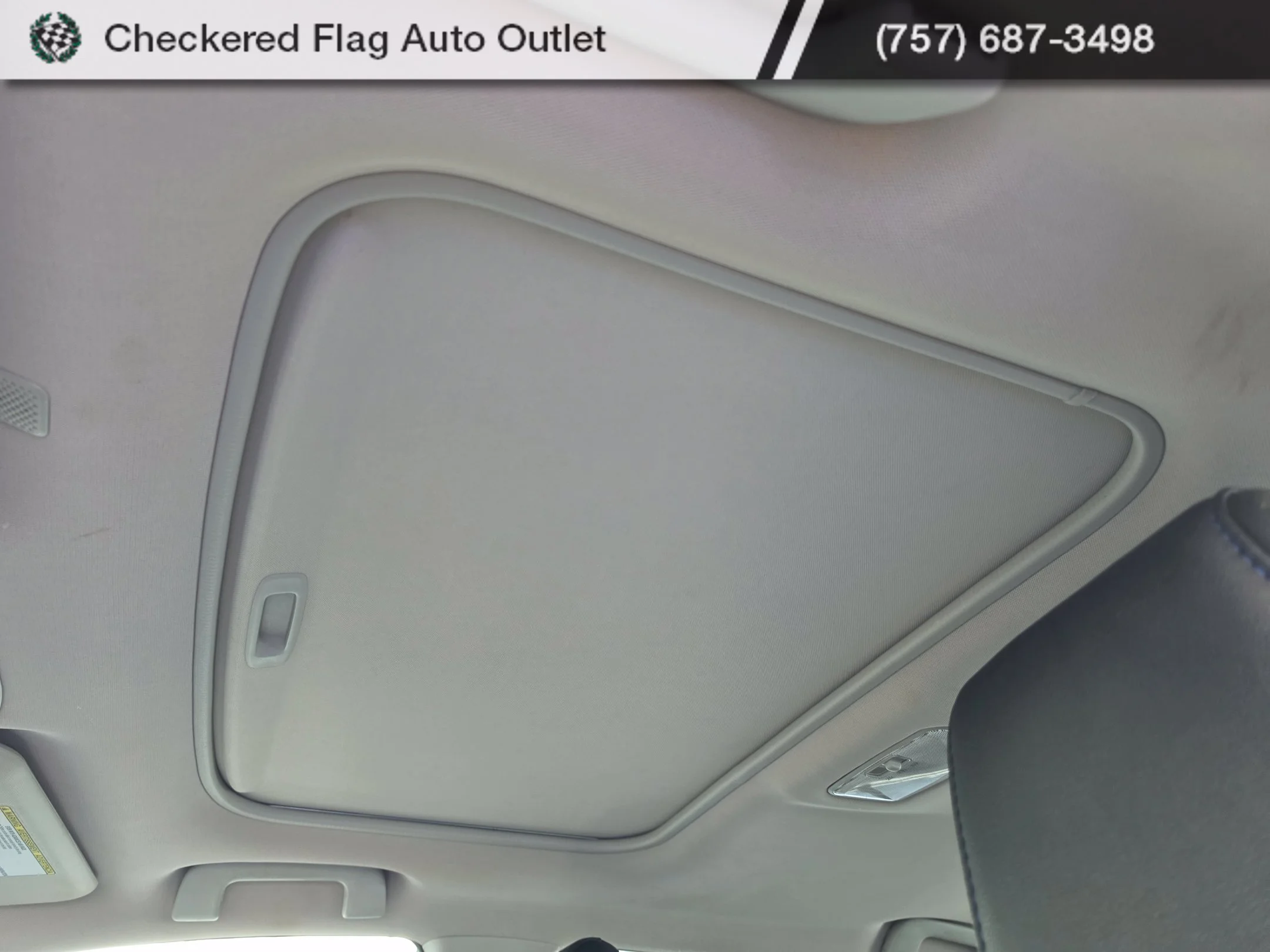 Used 2018 Blue Crush Metallic Toyota XSE image 9