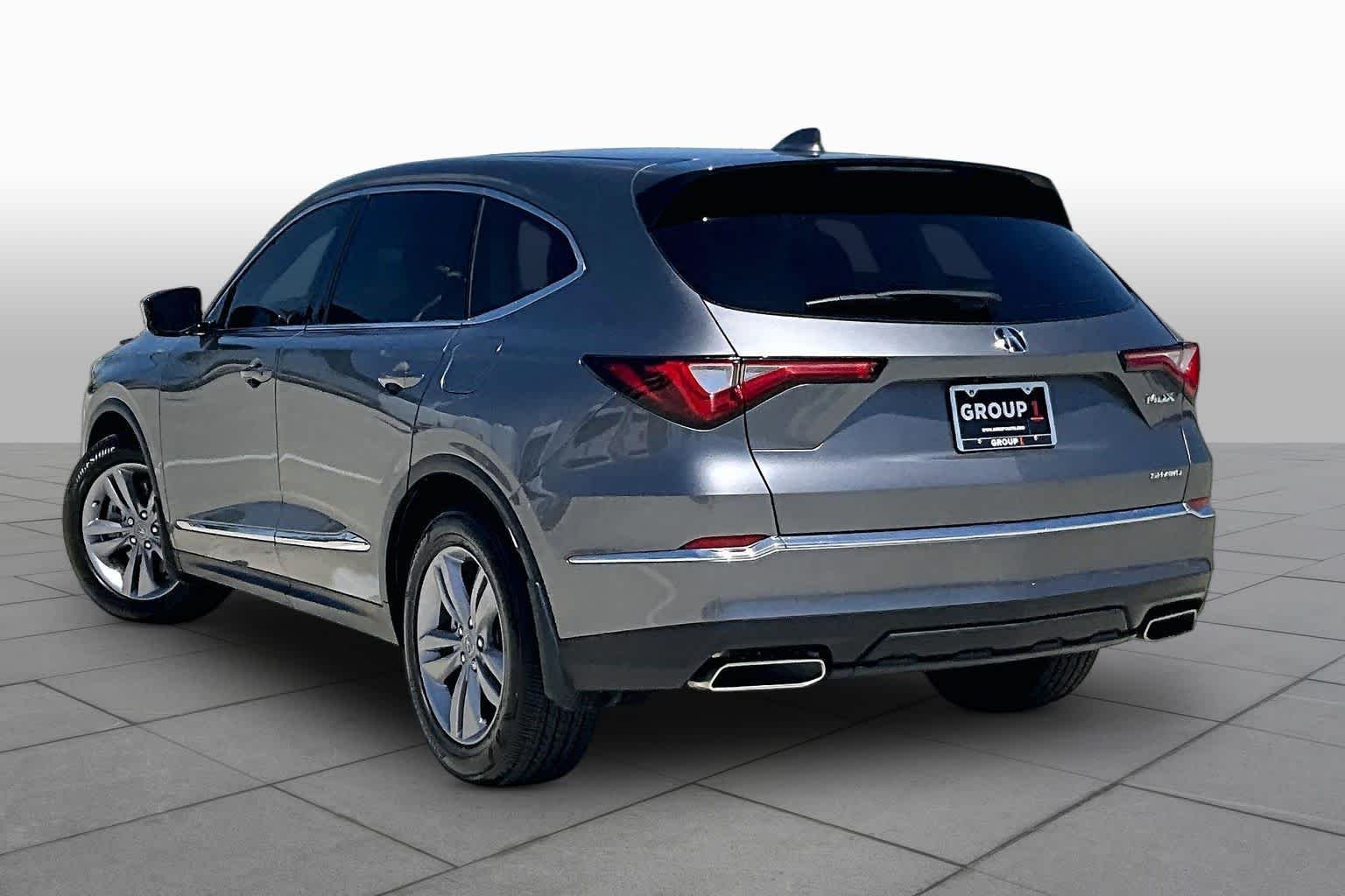 Used 2024 Liquid Carbon Metallic Acura  image 11