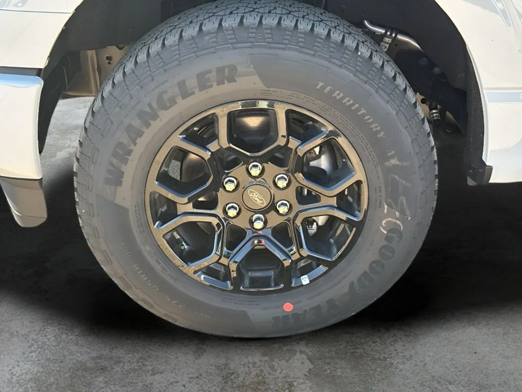 New 2026 Avalanche Ford XLT image 35