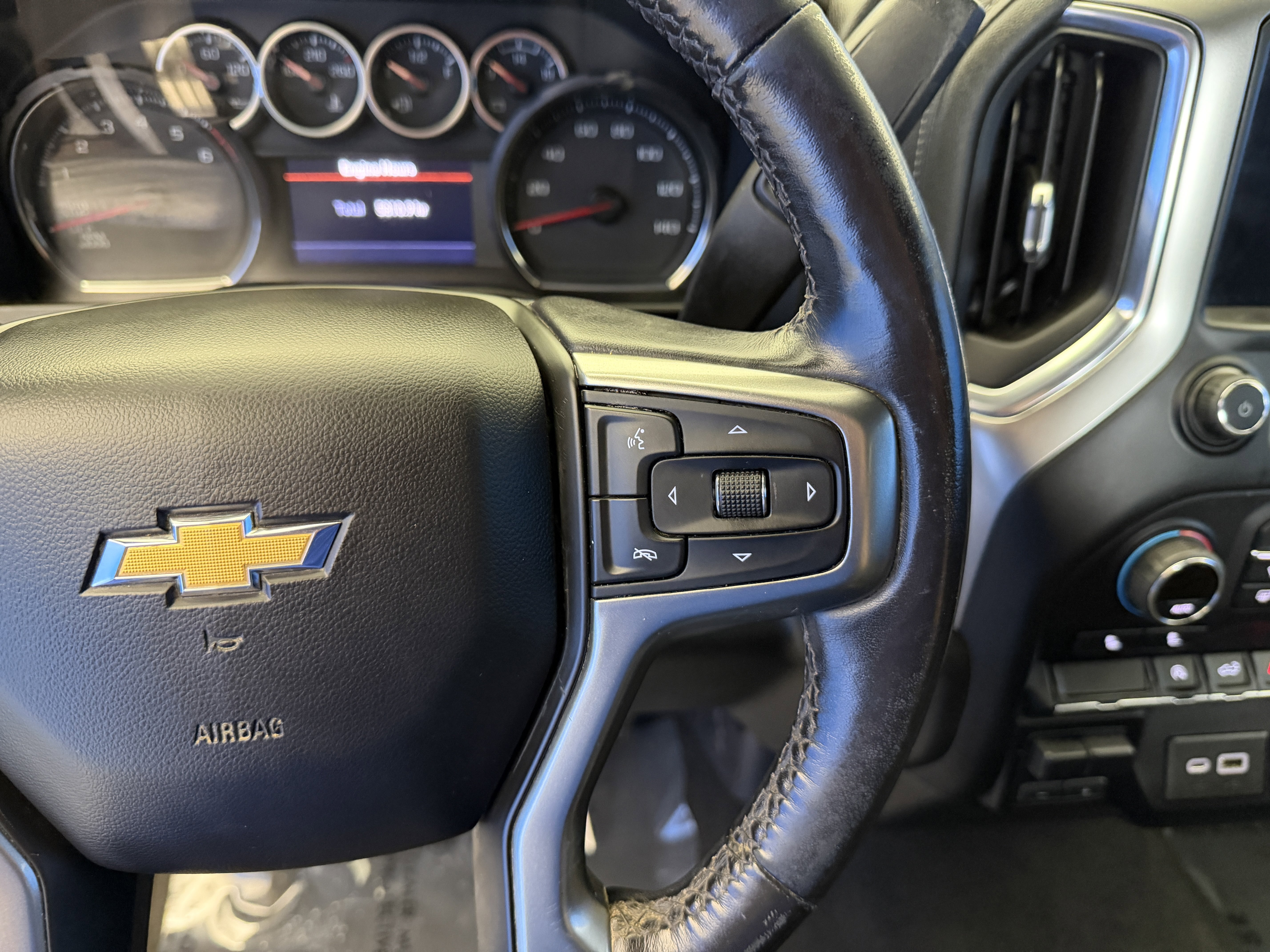 Used 2021 Summit White Chevrolet LT image 18