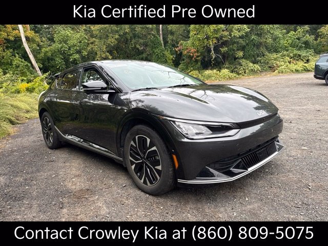 Certified Used 2024 Gray Kia Wind image 1